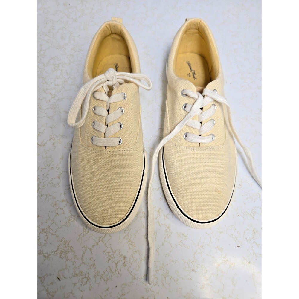 Universal Thread Women's Molly Canvas Low Top Lace Up Sneakers Size 8 Yellow